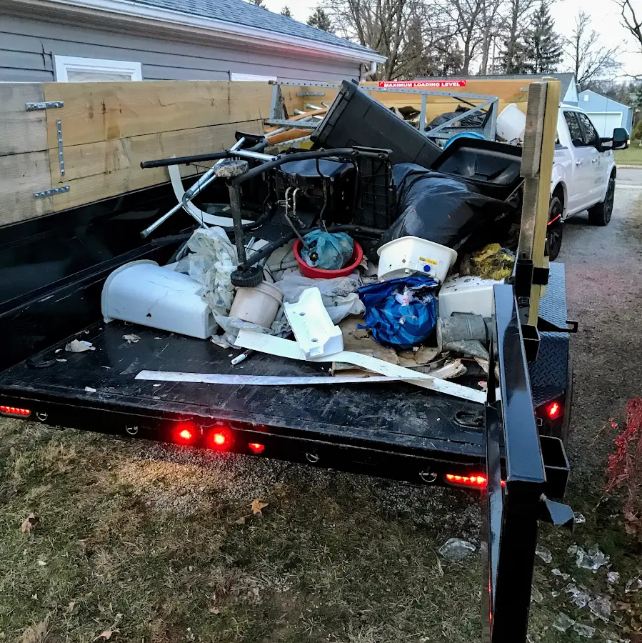 Roll-off dumpster delivered to a residential driveway in Mariemont
